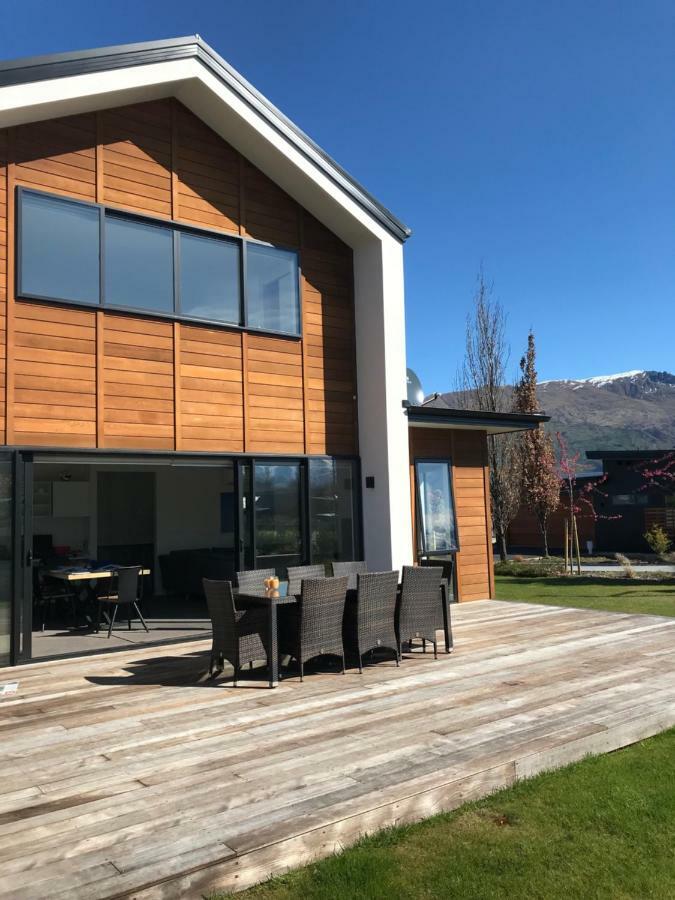Luxury On Kapuka Villa Wanaka Exterior photo